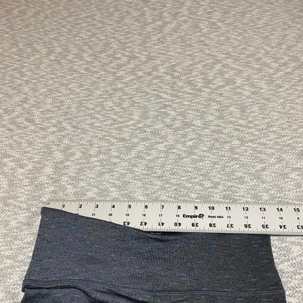 Tuff Athletics Gray/blue leggings with 1 zipper pocket women S. SKU-B85 - Picture 4 of 8